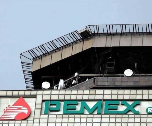  Un exempleado de Petr&oacute;leos Mexicanos (Pemex) que presuntamente permiti&oacute; el saqueo de hidrocarburos de la empresa ha sido acusado por el delito de robo.
