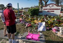 El tiroteo el Día de San Valentín de 2018 acabó trágicamente con la vida de 14 estudiantes y 3 empleados de la escuela secundaria Marjory Stoneman Douglas.