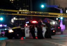 Policías fuera de servicio abaten a una atacante que disparó dentro de una megaiglesia en Houston Un agente de la Patrulla de Carreteras de Florida que realizaba un control en un cruce del condado de Miami-Dade abrió fuego y mató al conductor de un vehículo