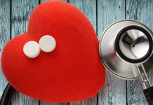 Los tratamientos con estatinas reducen el riesgo de sufrir enfermedades cardiovasculares, como cardiopatías e incidentes cerebrovasculares.