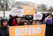 En el año pasado, el Gobierno de Trump arrebató la protección del TPS a 55.000 hondureños, 195.000 salvadoreños y 50.000 haitianos, entre otros.