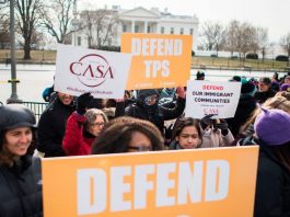 En el año pasado, el Gobierno de Trump arrebató la protección del TPS a 55.000 hondureños, 195.000 salvadoreños y 50.000 haitianos, entre otros.