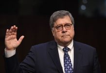 El Senado confirma a William Barr como fiscal general del país Barr, de 68 años, reemplazará a Matthew Whitaker, que dirige de forma interina el Departamento de Justicia desde noviembre, cuando Trump despidió a su primer fiscal general, Jeff Sessions.