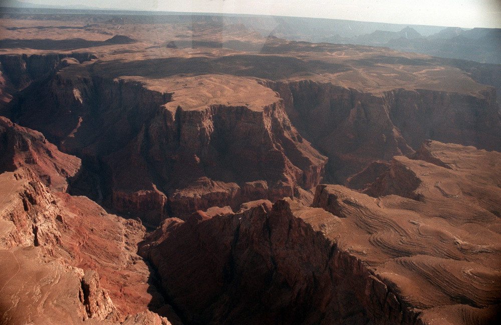 el Gran Cañón celebra su primer siglo como parque El Gran Cañón del Colorado, declarado una de las siete maravillas naturales del mundo y conocido por sus vistas panorámicas que roban el aliento
