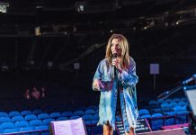 La cantautora puertorriqueña Kany García iniciará este sábado su gira "Soy Yo" con el letrero de "todo vendido" en el Coliseo de Puerto Rico José Miguel Agrelot y con la perspectiva de una segunda función para octubre.