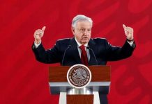 López Obrador aseveró que "no se puede condenar la migración" de los centroamericanos porque forma parte de los "derechos humanos" el "derecho a vivir libre de la miseria".