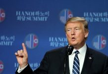Trump tilda de "muy sustanciales" las negociaciones con Kim pese a desacuerdo Trump se encuentra ya de vuelta después de que la delegación presidencial abandonara el jueves Hanoi horas antes de lo previsto.