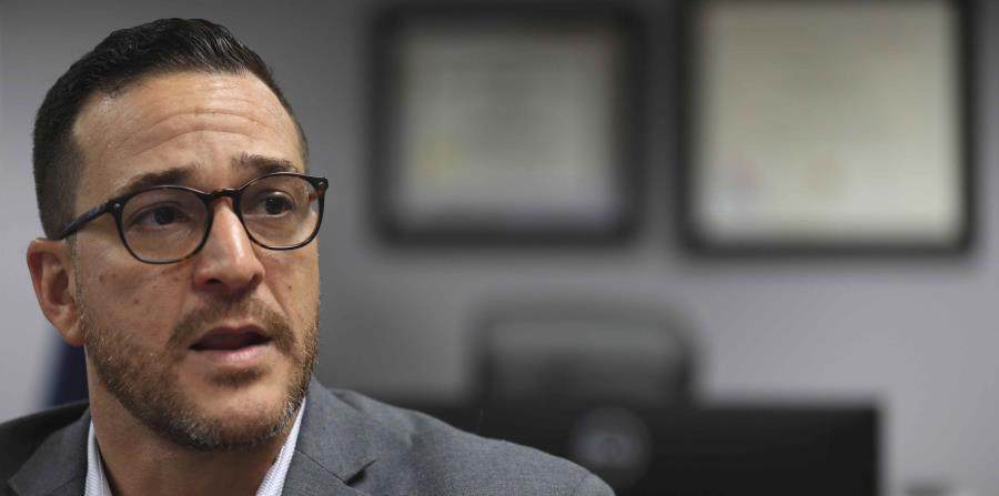El titular de la Vivienda de Puerto Rico, Fernando Gil.