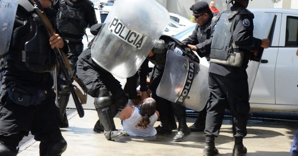 Las protestas deben ser en el menor tiempo posible para evitar que los participantes sean capturados por la Polic&iacute;a.