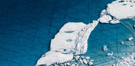 El deshielo en Groenlandia se está acelerando debido en parte a que cada vez llueve con mas frecuencia durante el largo invierno ártico.