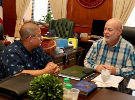 El líder legislativo informó que la reunión se centró en la discusión de asuntos relacionados a las diversas causas benéficas impulsadas por Héctor "El Father".