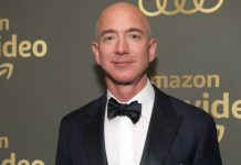 Bezos, que lidera la lista por segundo año consecutivo, aumentó su ganancia en casi 20.000 millones.