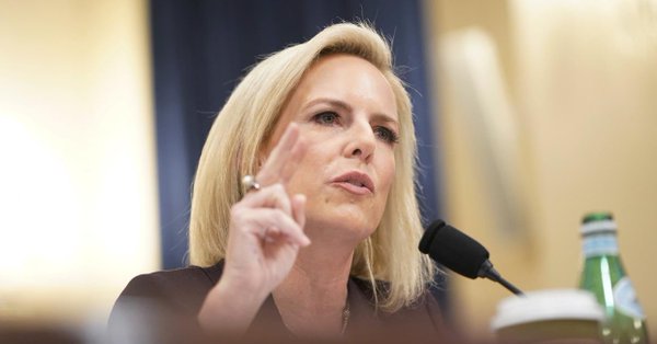Nielsen calificó el estado actual de la seguridad fronteriza del país como una "catástrofe humanitaria".