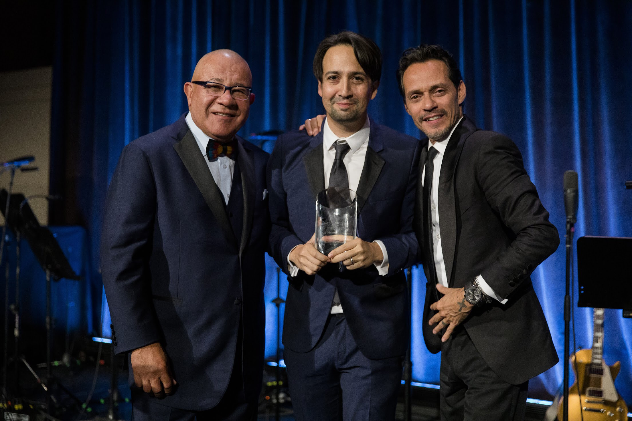 Lin-Manuel Miranda, recibi&oacute; El Premio H&eacute;roe de la Comunidad.