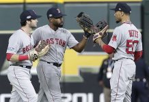 Los campeones defensores los Medias Rojas logran primer triunfo Los Medias Rojas de Boston, recuperaron la forma y se hicieron de su primer triunfo en lo que va de temporada.