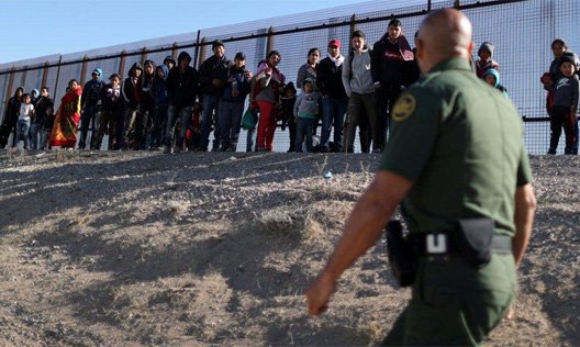 CBP precisó que agentes continúan recorriendo la zona del incidente en búsqueda de otras personas que pudieron haber ingresado de esta forma.