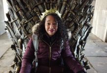 El último trono del concurso de "Juego de Tronos" aparece en Nueva York Melanie Joaquin, una oficinista de 22 años.