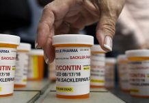 Nueva York presentó una demanda contra seis fabricantes de opioides, entre ellos la familia Sackler, dueños de la farmacéutica Perdue que fabrica el OxyContin.