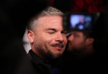 El cantante Pedro Capó ofrecerá nueve conciertos en Estados Unidos a partir de octubre El cantante puertorriqueño Pedro Capó celebra desde este miércoles que la remezcla de su éxito mundial "Calma", en el que colabora el reguetonero Farruko, se haya convertido en su primer tema en entrar a la lista Hot 100 de Billboard