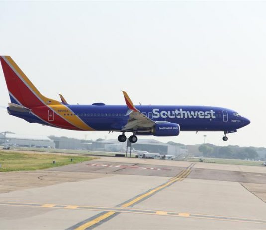 Un Boeing 737 Max 8 de la compañía aérea Southwest Airlines, que no llevaba pasajeros, debió aterrizar de emergencia