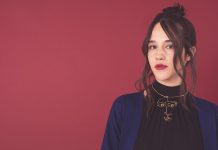 Ximena Sariñana asegura que "todavía queda" para lograr la igualdad en música.