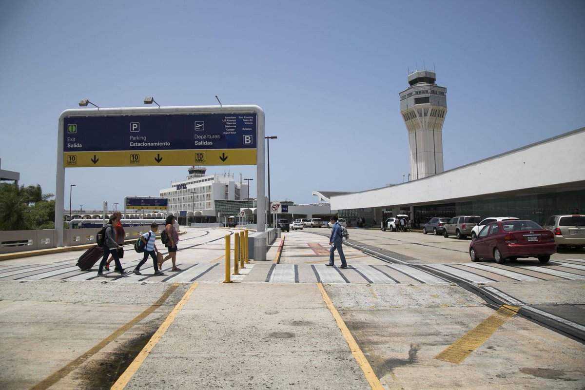 El dominicano trat&oacute; de abordar un vuelo desde la capital puertorrique&ntilde;a hacia la ciudad de Nueva York con documentos falsos.