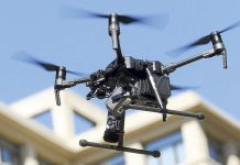 La posibilidad de que un dron tome decisiones por sí mismo mediante la inteligencia artificial y sin que una persona lo dirija supone riesgos.