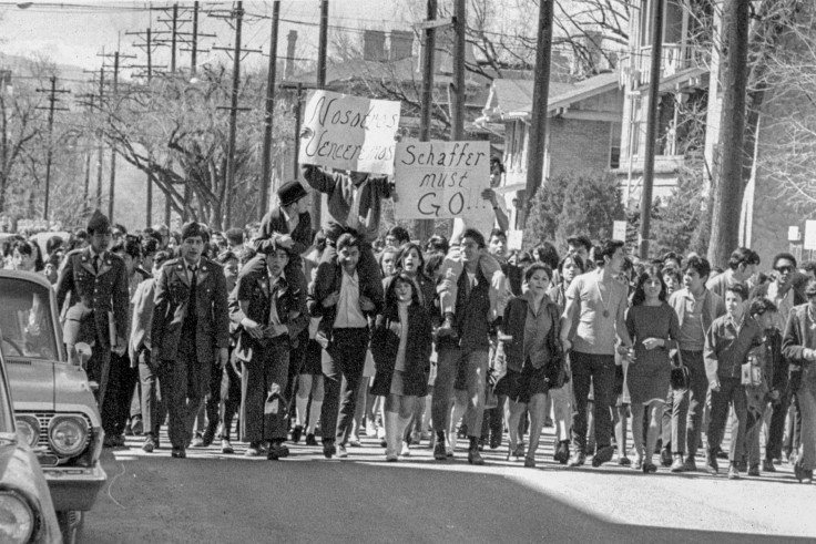 Estudiantes chicanos de la Escuela West High.