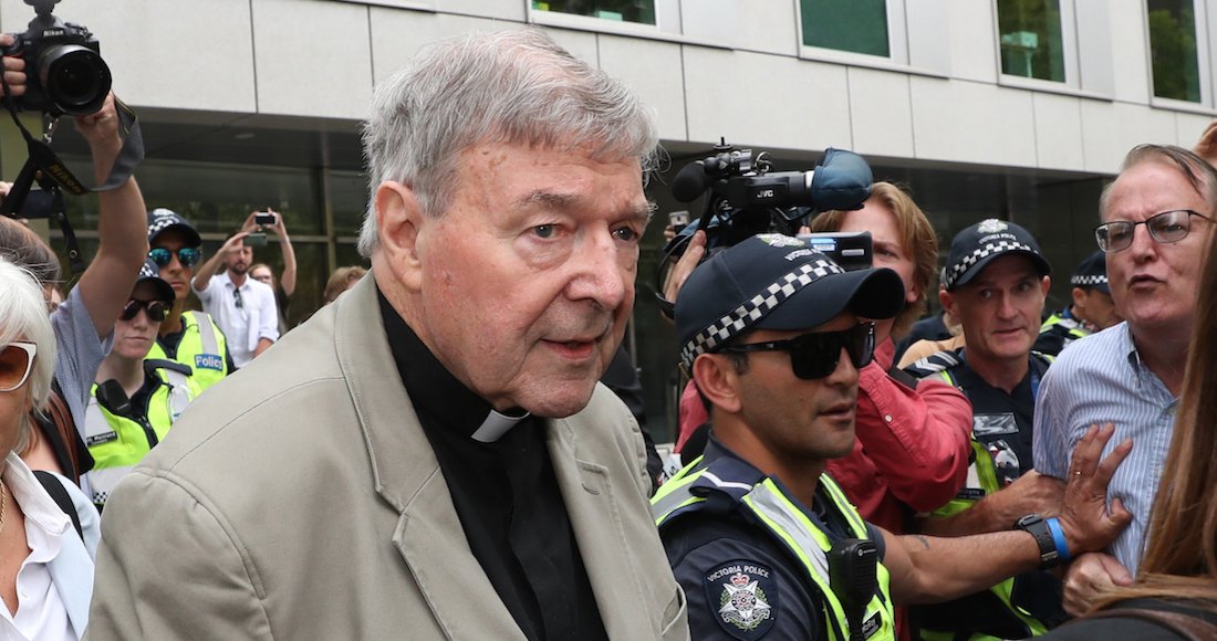 Pell fue detenido el 27 de febrero -a la espera de conocer su sentencia-, tras ser condenado por un jurado por abusar sexualmente de dos ni&ntilde;os de 13 a&ntilde;os.