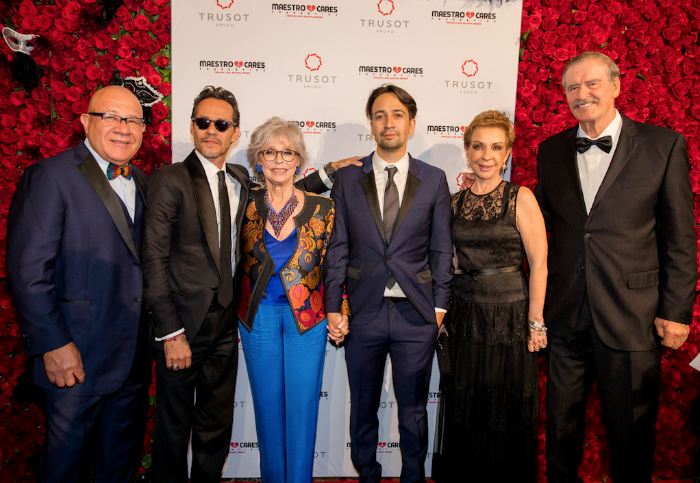 Un impresionante grupo de estrellas se dieron cita anoche junto a Marc Anthony y Henry C&aacute;rdenas, para celebrar la sexta gala anual de su Fundaci&oacute;n Maestro Cares &ldquo;Cambiando Vidas.