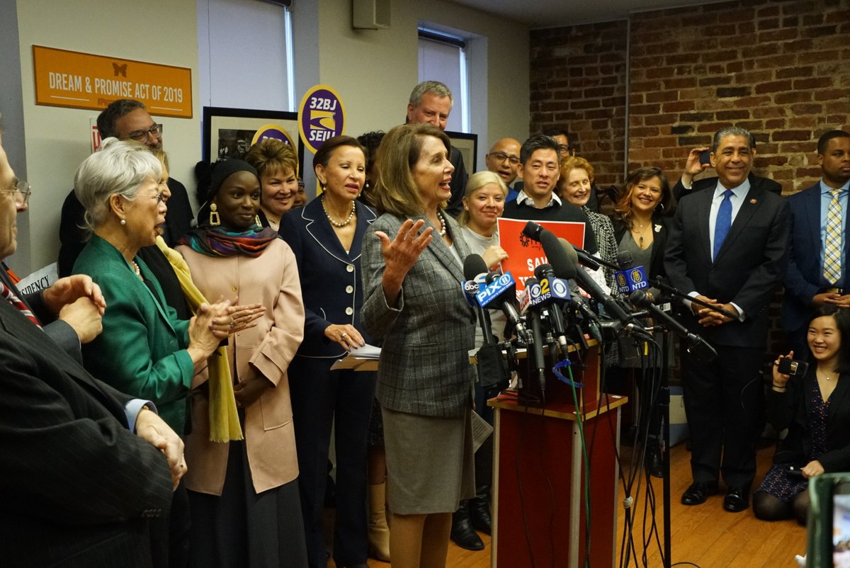 Nancy Pelosi, viaj&oacute; a Nueva York y se uni&oacute; al alcalde Bill de Blasio y la congresista Nydia Vel&aacute;zquez.