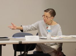 El opositor Partido Popular Democrático defendió a la congresista de origen puertorriqueño Nydia Velázquez por rechazar la anexión de Puerto Rico a los Estados Unidos