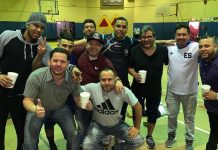 Fútbol Nueva York: Real Maya-Express y Borussia-DF City por el título en la Brooklyn Champions Así fue como jugadores del Real Maya y seguidores del sexteto catracho, celebraron la clasificación a la Gran Final Over 35, en la Brooklyn Champions League. Tanto Roberto Aguilar como Marvín "P.P." Gómez, esperan salir victoriosos para recuperar el Título de Campeón. (Foto Cortesía).