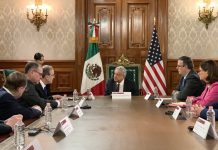 El presidente de México se reúne con un grupo de legisladores de Estados Unidos Andrés Manuel López Obrador, mantuvo este lunes una reunión privada con un grupo de legisladores de la Cámara de Representantes.