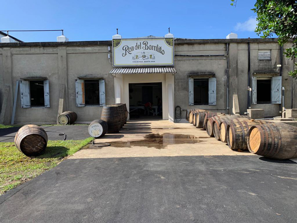 Fábrica Ron del Barrilito.