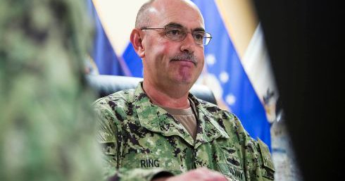 El contraalmirante John Ring.