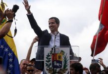 Guaidó asegura tener un plan para resolver la crisis eléctrica en Venezuela Guaidó también aprovechó para acusar a Maduro, de aplicar "terrorismo de Estado".