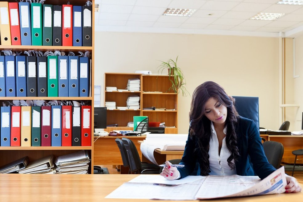 El estudio tambi&eacute;n destaca que muchas mujeres l&iacute;deres atribuyen su &eacute;xito a decisiones no convencionales.