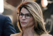 Lori Loughlin defiende su inocencia en red de sobornos en universidades Loughlin y su marido presuntamente aceptaron pagar sobornos de 500.000 dólares a cambio de que sus dos hijas fueran aceptadas.