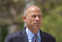 Polémico abogado que se enfrentó a Trump es acusado de estafar a sus clientes Avenatti presuntamente estafó a cinco de sus clientes durante los últimos cuatro años.