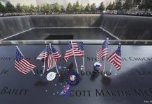 Nueva York recuerda a víctimas del 11S con una nueva matrícula de vehículos.