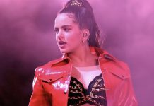 Rosalía se presentó sobre el escenario con la baza ganadora de "Pienso en tu mirá".