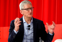 Tim Cook, que las compañías tecnológicas necesitan ser reguladas, aunque duda de las capacidades de los Gobiernos para hacerlo.