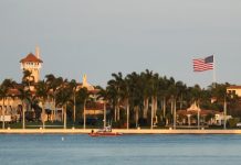 Interceptan a inmigrantes haitianos cerca de club de Trump en Florida Arrestan a mujer que iba a entrar con "malware" a club de Trump en Florida