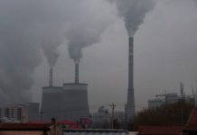 Los investigadores concluyeron que la polución reduce la esperanza de vida "casi tanto como el consumo de tabaco".