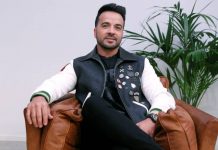 Luis Fonsi lanzará a la medianoche de hoy, en todas las plataformas digitales, el sencillo "Date la vuelta", que incluye la colaboración del reguetonero boricua Nicky Jam y el colombiano Sebastián Yatra.