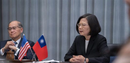 La presidenta de Taiwán, Tsai Ing-wen, dijo hoy que su país busca intensificar su alianza económica y política con Estados Unidos
