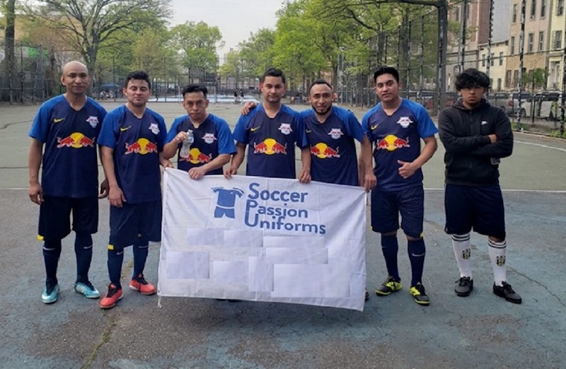 El Quetzal,&nbsp;aguerrido sexteto chapin, que se encuentra compitiendo en la nueva liga, la&nbsp;Liga Mi Barrio, desarrollando el campeonato en canchas del&nbsp;Taaffe Place, entre Myrtle y Park Ave., en Brooklyn. (Foto Cortes&iacute;a: LiMiBa)