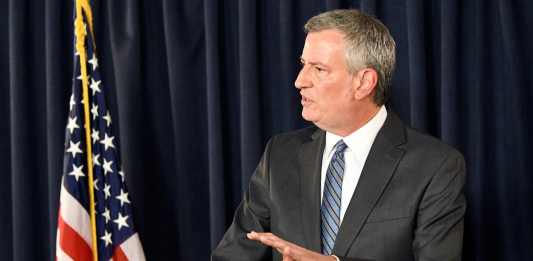 El Alcalde Bill de Blasio respalda la expansi&oacute;n de la cooperaci&oacute;n de la Ciudad de Nueva York con ICE, como medida para combatir cr&iacute;menes y delitos violentos.