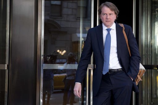 La Casa Blanca pidió a su exabogado Donald McGhan que no responda a la citación del Congreso.